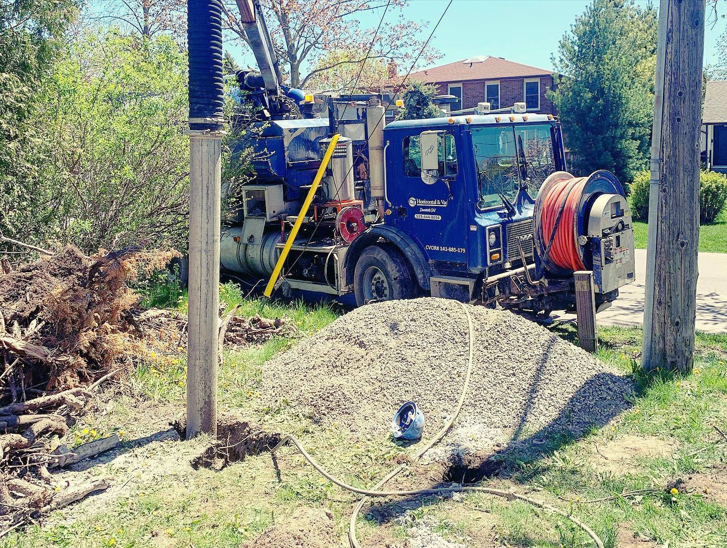 CT Hydrovacs working with electric company on residential site